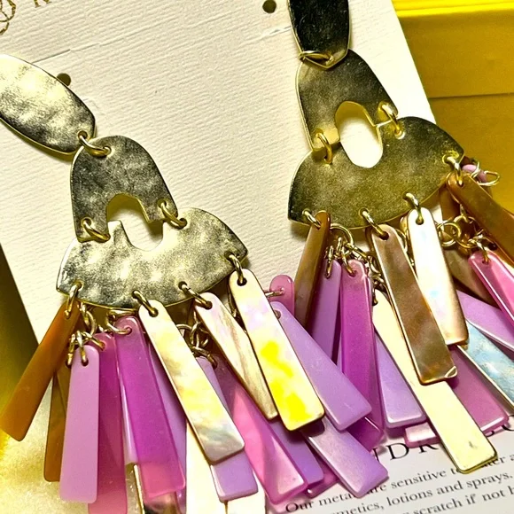 NWOT Kendra Scott Kitty Earrings Pink, Lavender & Pearl Mix Yellow Gold PERFECT! - Picture 10 of 13
